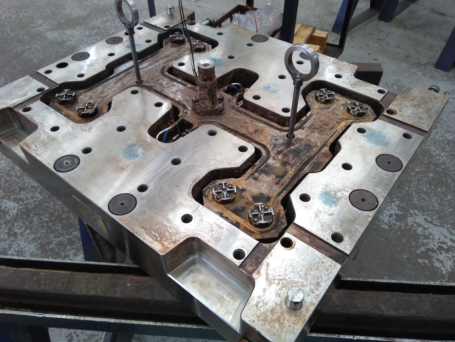 Four Star Engineering | Plastic Injection Mold Servicing